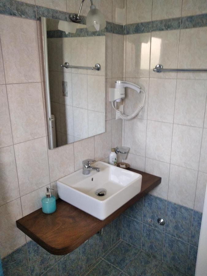 Hotel Patelis Poulithra Luaran gambar