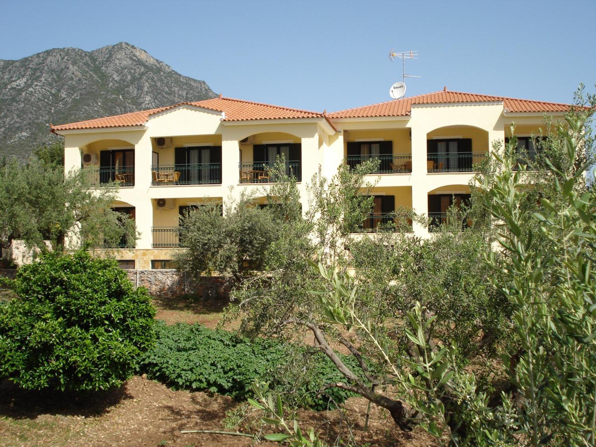 Hotel Patelis Poulithra Luaran gambar