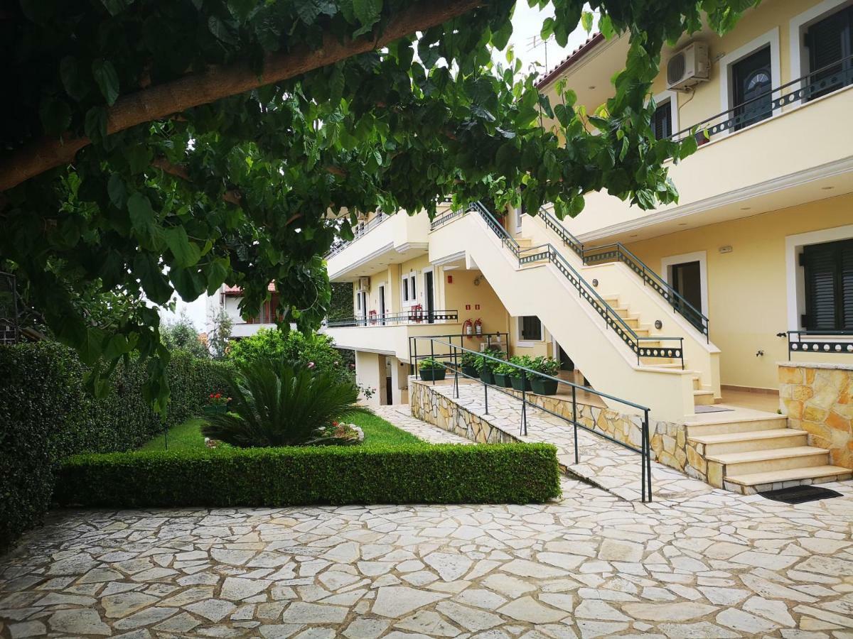 Hotel Patelis Poulithra Luaran gambar