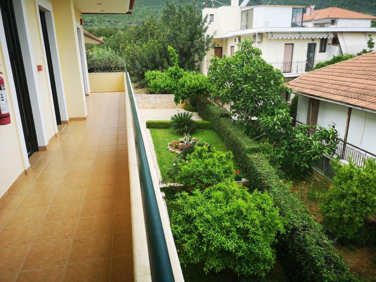 Hotel Patelis Poulithra Luaran gambar
